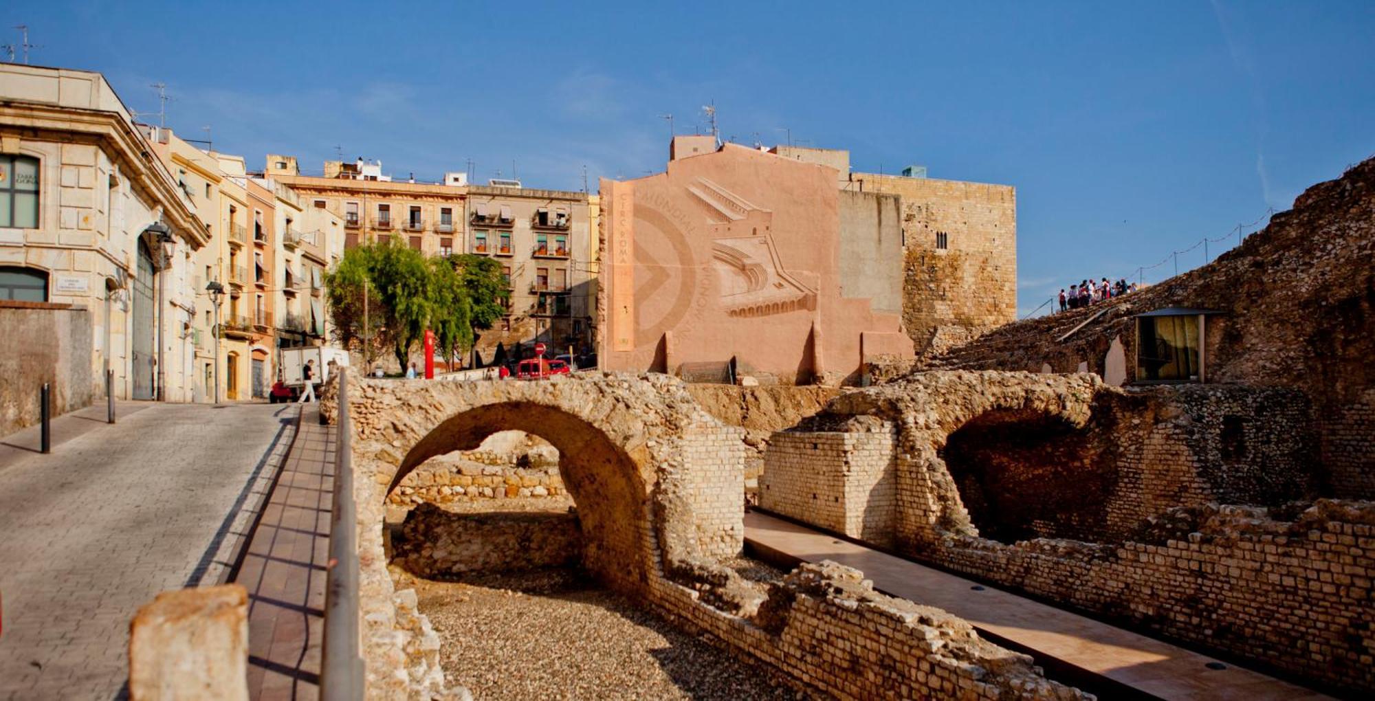 Placa De La Font Tarragona Esterno foto