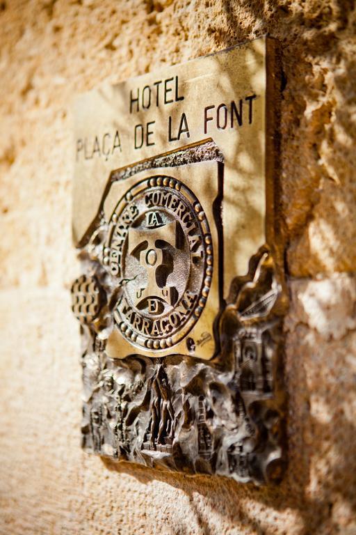 Placa De La Font Tarragona Esterno foto